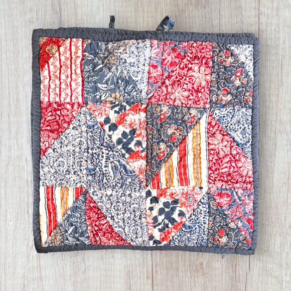 Pottery Barn Jamestown Patchwork Euro Shams Set of 3 Quilted Floral Americana - Picture 6 of 6